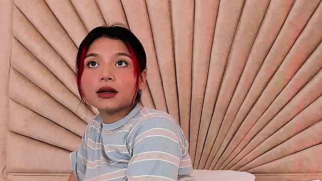 Snapshot of Emma_duff chatting on October 2025 11:53:02 AM Emma duff online show from October 2025 11:53:02 AM