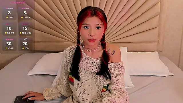 Snapshot of Emma_duff chatting on December 2025 11:52:02 AM Emma duff online show from December 2025 11:52:02 AM