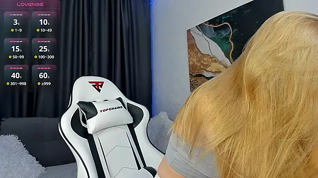 Snapshot of bella_xx__ chatting on November 2025 03:05:01 AM bella xx online show from November 2025 03:05:01 AM