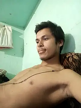 Snapshot of maxmishra18 chatting on October 2025 04:00:01 PM maxmishra18 online show from October 2025 04:00:01 PM