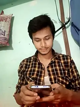 Snapshot of maxmishra18 chatting on November 2025 08:02:02 AM maxmishra18 online show from November 2025 08:02:02 AM