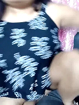 Snapshot of Cuty-Lina chatting on November 2025 03:22:01 PM Cuty-Lina online show from November 2025 03:22:01 PM