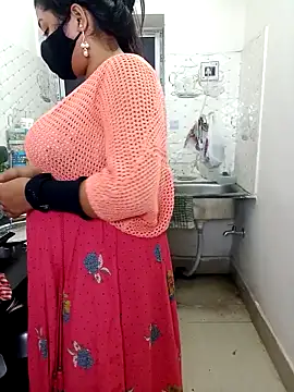 Snapshot of Cuty-Lina chatting on November 2025 02:41:02 PM Cuty-Lina online show from November 2025 02:41:02 PM