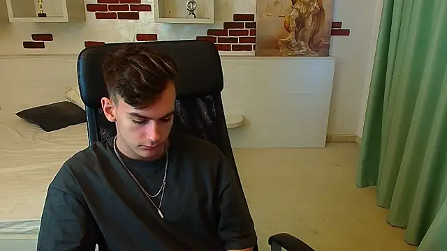 Snapshot of BradyFlint chatting on November 2025 05:50:02 AM BradyFlint online show from November 2025 05:50:02 AM