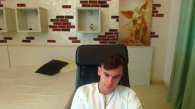 Snapshot of BradyFlint chatting on November 2025 05:55:01 AM BradyFlint online show from November 2025 05:55:01 AM