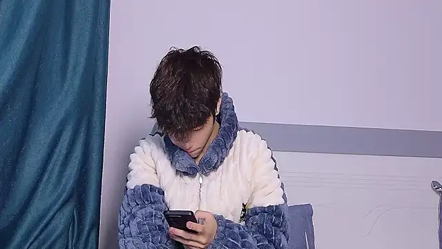 Snapshot of Stuffy-111 chatting on October 2025 04:58:01 AM Stuffy-111 online show from October 2025 04:58:01 AM