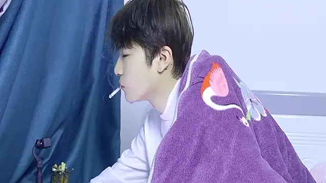 Snapshot of Stuffy-111 chatting on December 2025 12:10:02 PM Stuffy-111 online show from December 2025 12:10:02 PM