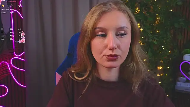 Snapshot of PriscillaPowell chatting on December 2025 08:59:01 PM PriscillaPowell online show from December 2025 08:59:01 PM