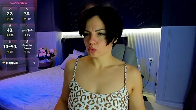 Snapshot of Maya_Levin chatting on November 2025 01:04:02 AM Maya Levin online show from November 2025 01:04:02 AM