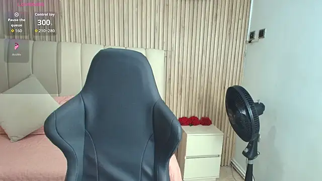 Snapshot of Aziz_daud chatting on November 2025 12:05:02 PM Aziz daud online show from November 2025 12:05:02 PM