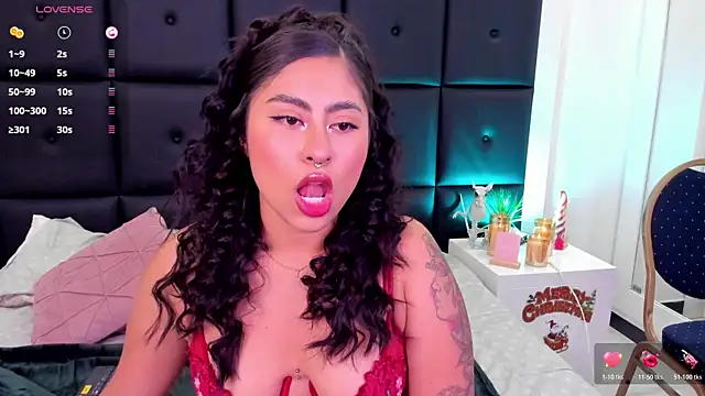 Snapshot of TamaraLeen chatting on November 2025 08:03:01 PM TamaraLeen online show from November 2025 08:03:01 PM