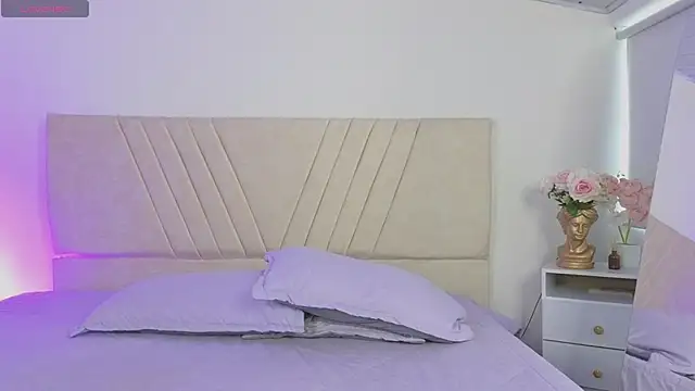 Snapshot of GabbieHill chatting on October 2025 08:09:02 PM GabbieHill online show from October 2025 08:09:02 PM