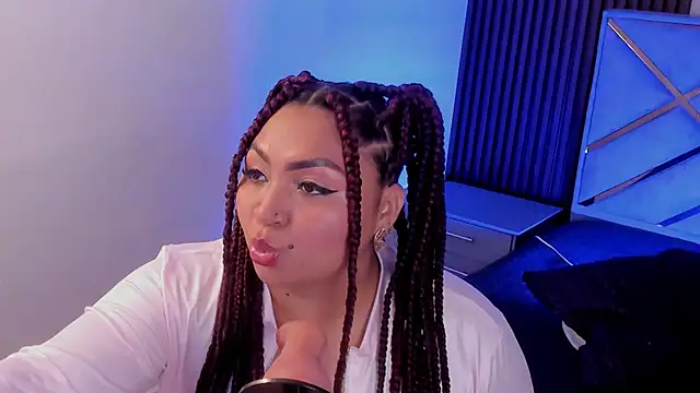 Snapshot of Halleyrosse chatting on November 2025 04:00:02 AM Halleyrosse online show from November 2025 04:00:02 AM