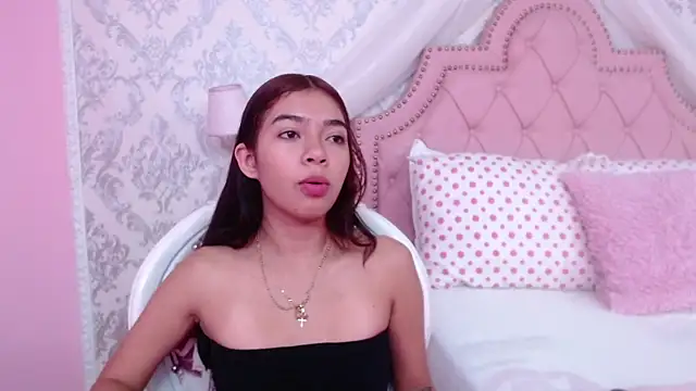 GabrielaSuarez online show from October 2025 12:49:01 PM