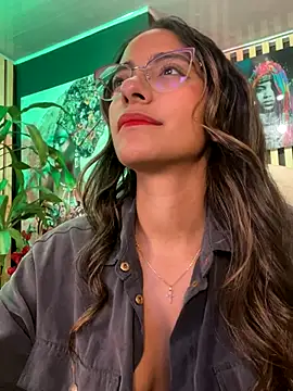 Snapshot of elegant__rouse chatting on November 2025 10:14:01 PM elegant rouse online show from November 2025 10:14:01 PM