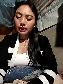 Snapshot of Sinhlinh2020 chatting on November 2025 10:01:01 PM Sinhlinh2020 online show from November 2025 10:01:01 PM