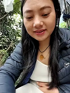 Snapshot of Sinhlinh2020 chatting on November 2025 02:06:01 AM Sinhlinh2020 online show from November 2025 02:06:01 AM