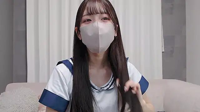 Snapshot of LOVE_MIREI_LOVE chatting on November 2025 11:32:02 AM LOVE MIREI LOVE online show from November 2025 11:32:02 AM