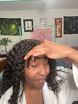 Snapshot of DaisyMynx chatting on December 2025 04:10:01 AM DaisyMynx online show from December 2025 04:10:01 AM