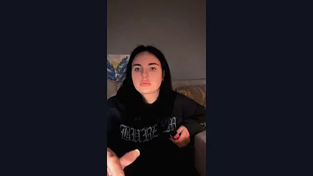 Snapshot of Kirunya chatting on October 2025 07:16:01 PM Kirunya online show from October 2025 07:16:01 PM