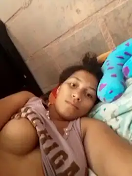 Snapshot of Kiittyy_doll chatting on November 2025 08:30:02 PM Kiittyy doll online show from November 2025 08:30:02 PM