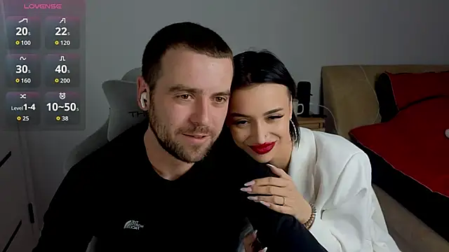 Snapshot of AdeleLaCr0ix chatting on November 2025 11:55:02 AM AdeleLaCr0ix online show from November 2025 11:55:02 AM