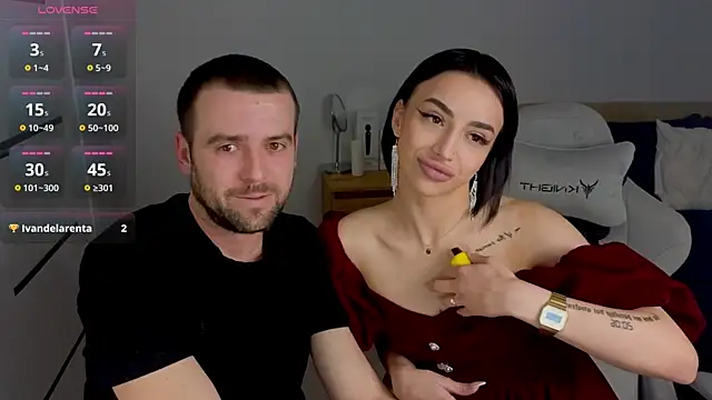 Snapshot of AdeleLaCr0ix chatting on November 2025 12:05:01 PM AdeleLaCr0ix online show from November 2025 12:05:01 PM