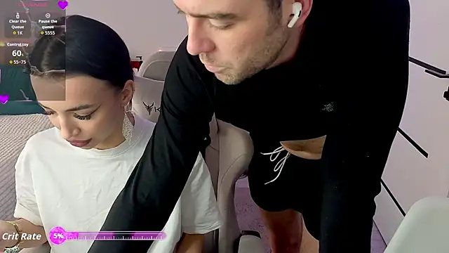 Snapshot of AdeleLaCr0ix chatting on November 2025 07:12:01 AM AdeleLaCr0ix online show from November 2025 07:12:01 AM