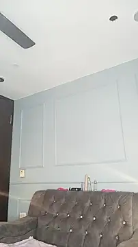 Snapshot of Orianabluee_ chatting on November 2025 03:43:02 AM Orianabluee online show from November 2025 03:43:02 AM