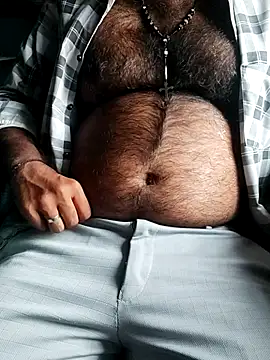 Snapshot of DesiBlackBull chatting on December 2025 10:20:02 AM DesiBlackBull online show from December 2025 10:20:02 AM