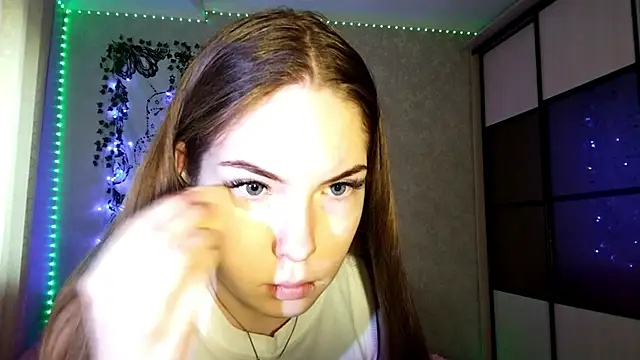 Snapshot of VETT_KITTY chatting on October 2025 07:43:02 AM VETT KITTY online show from October 2025 07:43:02 AM