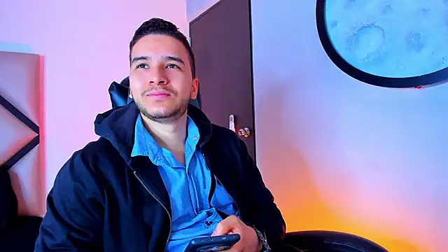 mike 257 online show from November 2025 11:46:02 AM