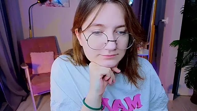 Snapshot of fairy_tara chatting on November 2025 09:00:02 PM fairy tara online show from November 2025 09:00:02 PM