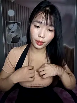 Snapshot of Fish_yellow chatting on October 2025 01:23:02 PM Fish yellow online show from October 2025 01:23:02 PM