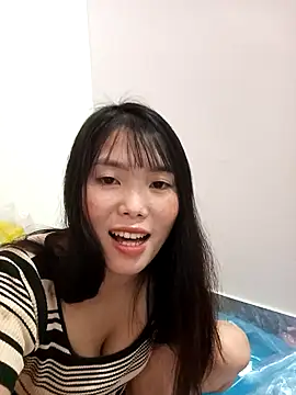 Snapshot of Fish_yellow chatting on November 2025 12:49:02 PM Fish yellow online show from November 2025 12:49:02 PM