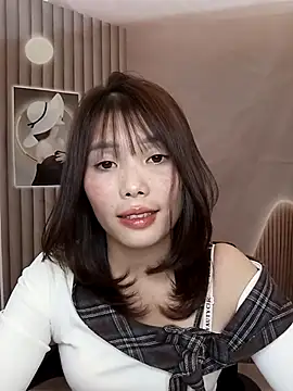 Snapshot of Fish_yellow chatting on November 2025 06:15:01 AM Fish yellow online show from November 2025 06:15:01 AM