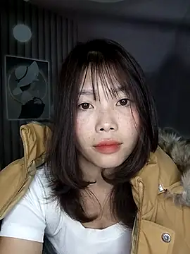 Snapshot of Fish_yellow chatting on December 2025 08:25:01 PM Fish yellow online show from December 2025 08:25:01 PM