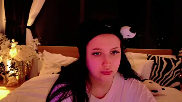 Snapshot of Felicia_Herceg chatting on November 2025 10:15:02 PM Felicia Herceg online show from November 2025 10:15:02 PM