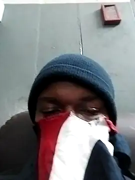 Snapshot of loVbRo1 chatting on October 2025 09:42:01 PM loVbRo1 online show from October 2025 09:42:01 PM