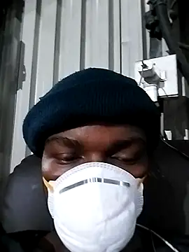 Snapshot of loVbRo1 chatting on November 2025 07:02:02 PM loVbRo1 online show from November 2025 07:02:02 PM