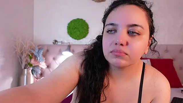 Snapshot of MoniqueJade chatting on November 2025 07:45:02 PM MoniqueJade online show from November 2025 07:45:02 PM