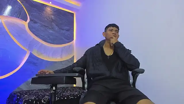 Snapshot of Sex_Boy_33_ chatting on November 2025 05:00:02 AM Sex Boy 33 online show from November 2025 05:00:02 AM