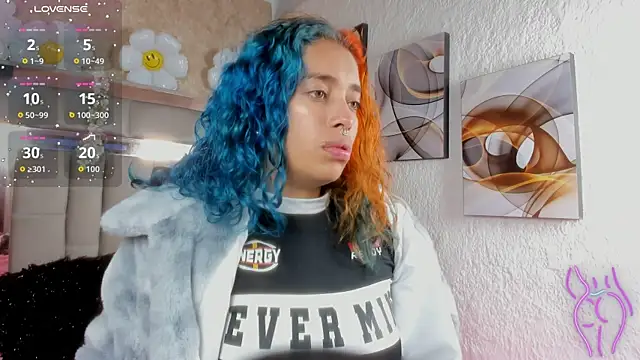 Snapshot of Cristall_ravven chatting on November 2025 01:21:02 PM Cristall ravven online show from November 2025 01:21:02 PM