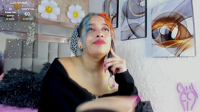 Snapshot of Cristall_ravven chatting on November 2025 07:40:02 PM Cristall ravven online show from November 2025 07:40:02 PM