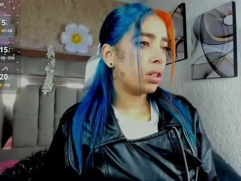 Snapshot of Cristall_ravven chatting on November 2025 09:52:01 PM Cristall ravven online show from November 2025 09:52:01 PM