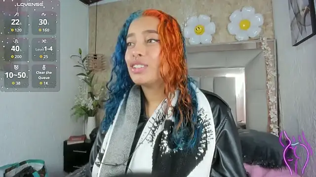 Snapshot of Cristall_ravven chatting on December 2025 12:40:02 AM Cristall ravven online show from December 2025 12:40:02 AM