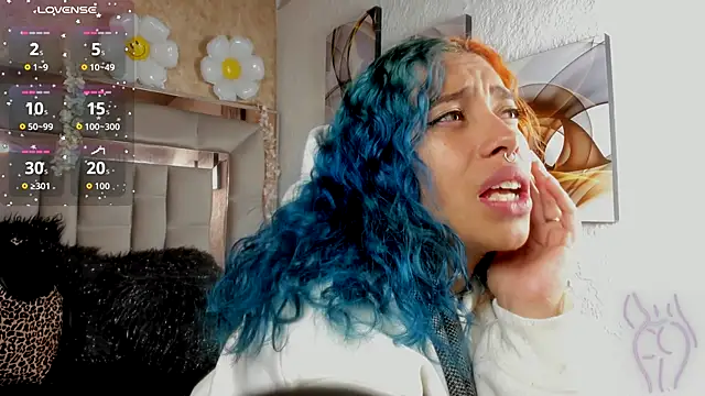 Snapshot of Cristall_ravven chatting on December 2025 12:48:01 AM Cristall ravven online show from December 2025 12:48:01 AM