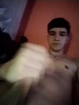 Snapshot of Danii2005 chatting on October 2025 01:37:01 PM Danii2005 online show from October 2025 01:37:01 PM