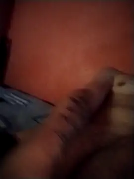 Snapshot of Danii2005 chatting on December 2025 04:18:02 AM Danii2005 online show from December 2025 04:18:02 AM