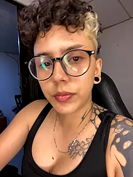 Snapshot of Abby_Evanns1 chatting on October 2025 02:57:02 AM Abby Evanns1 online show from October 2025 02:57:02 AM